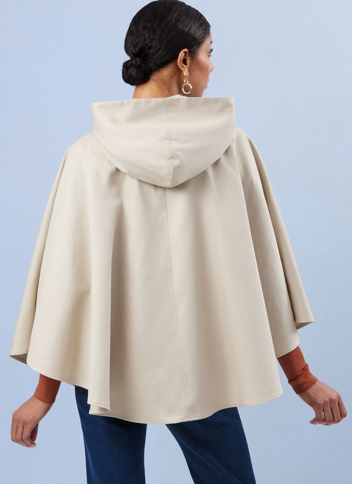 Simplicity Capes S3033 – The Fold Line