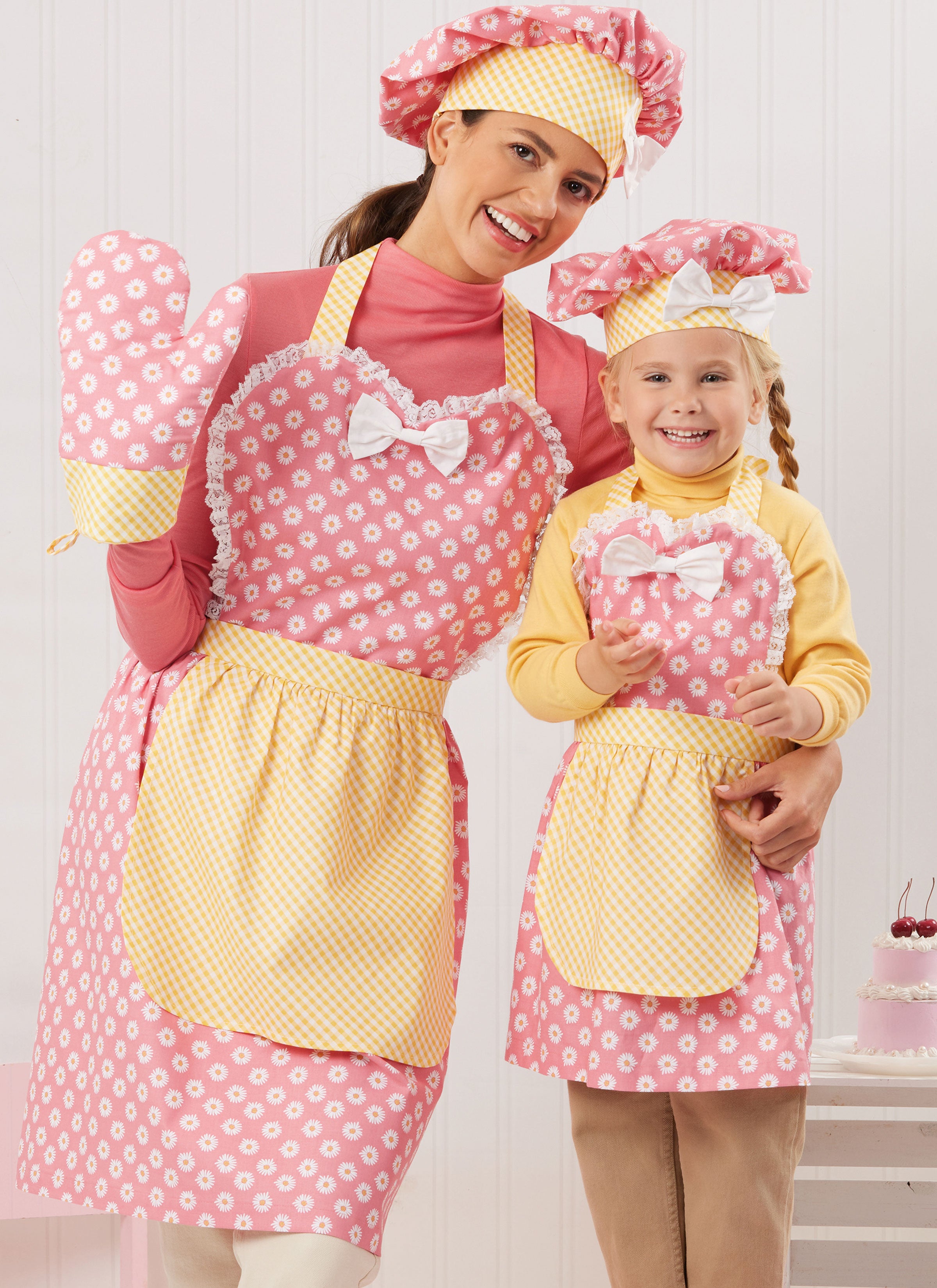 Simplicity Adult/Child Apron S3050