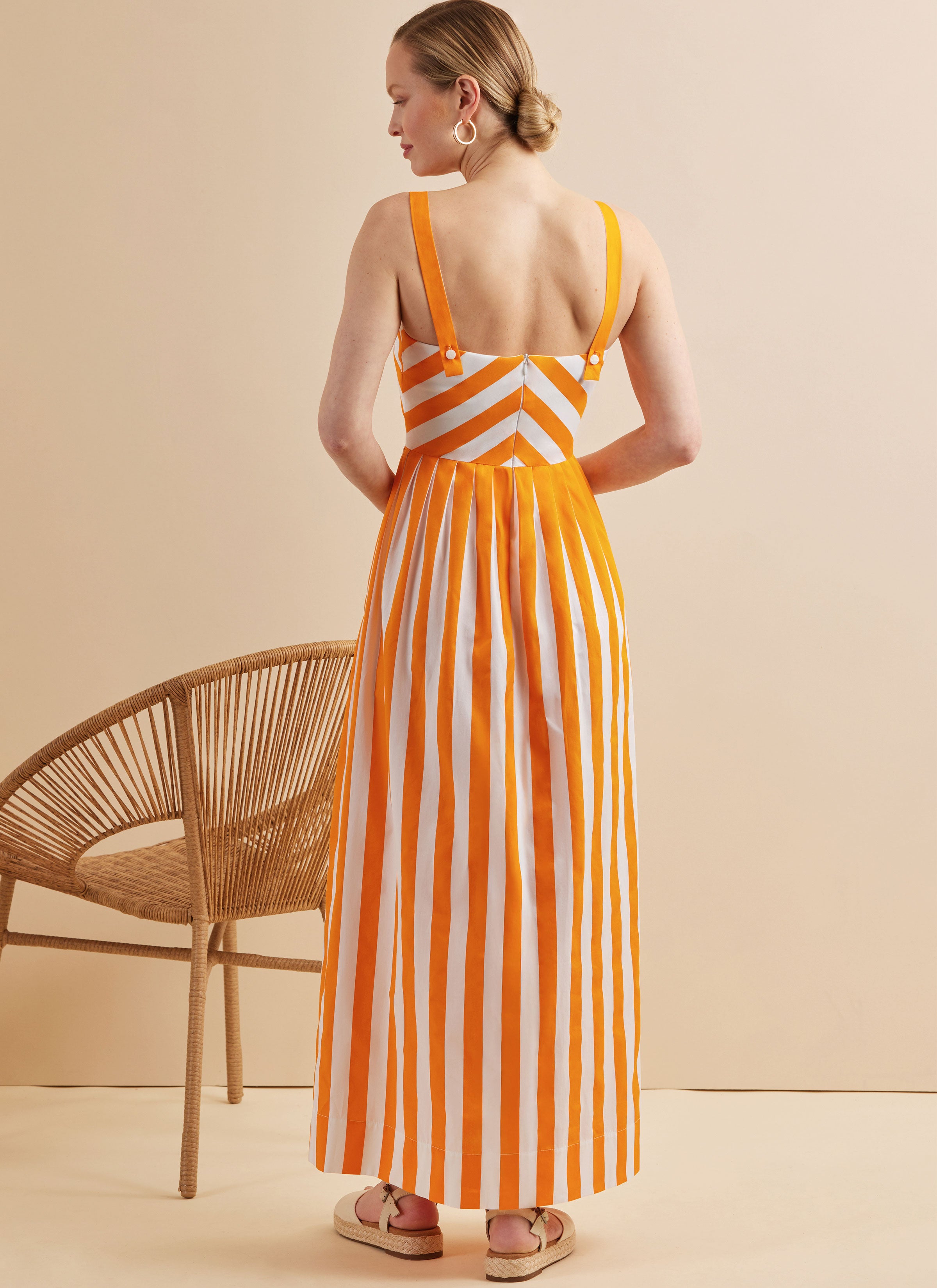 Simplicity Dress S3131