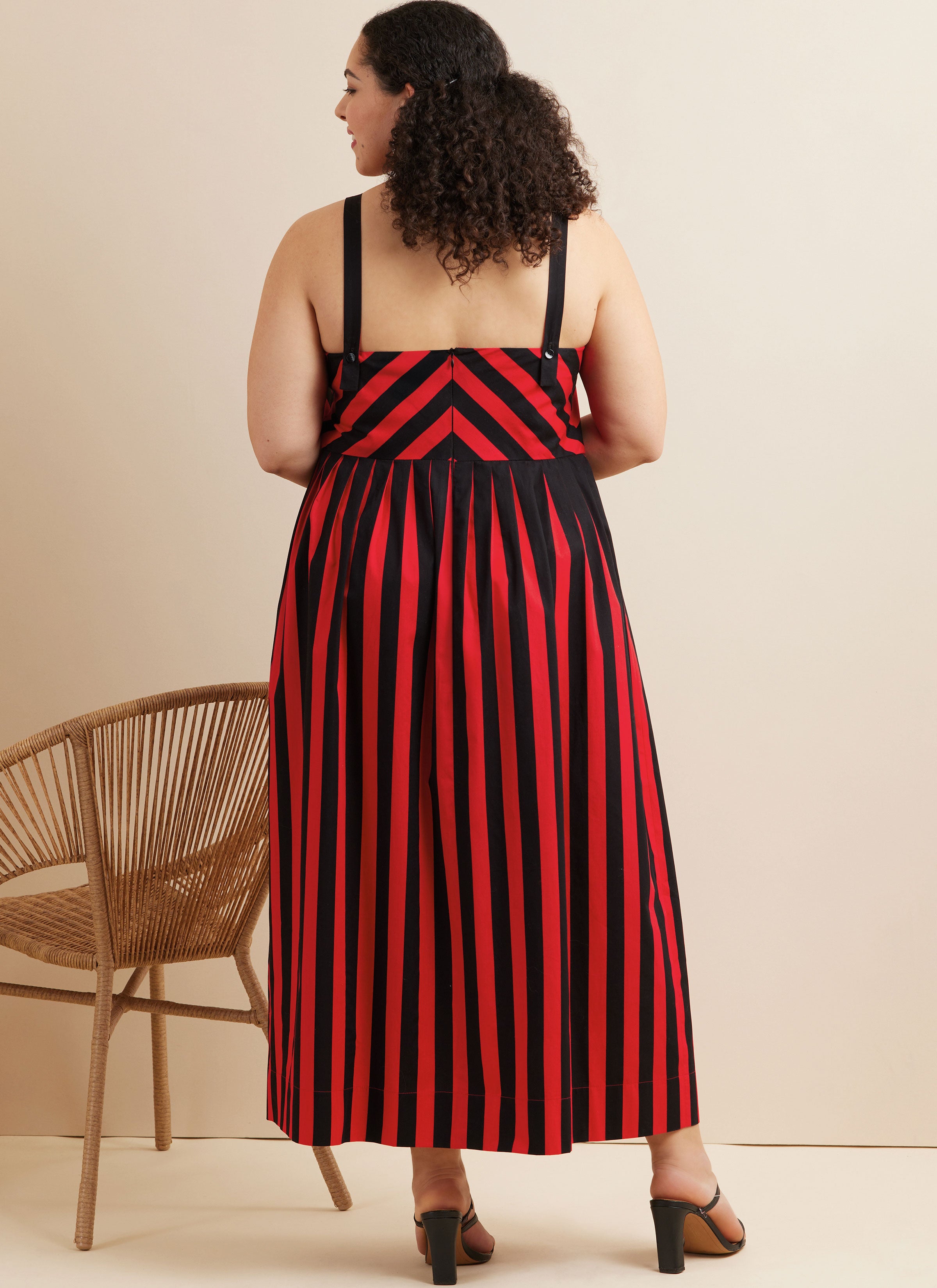 Simplicity Dress S3131