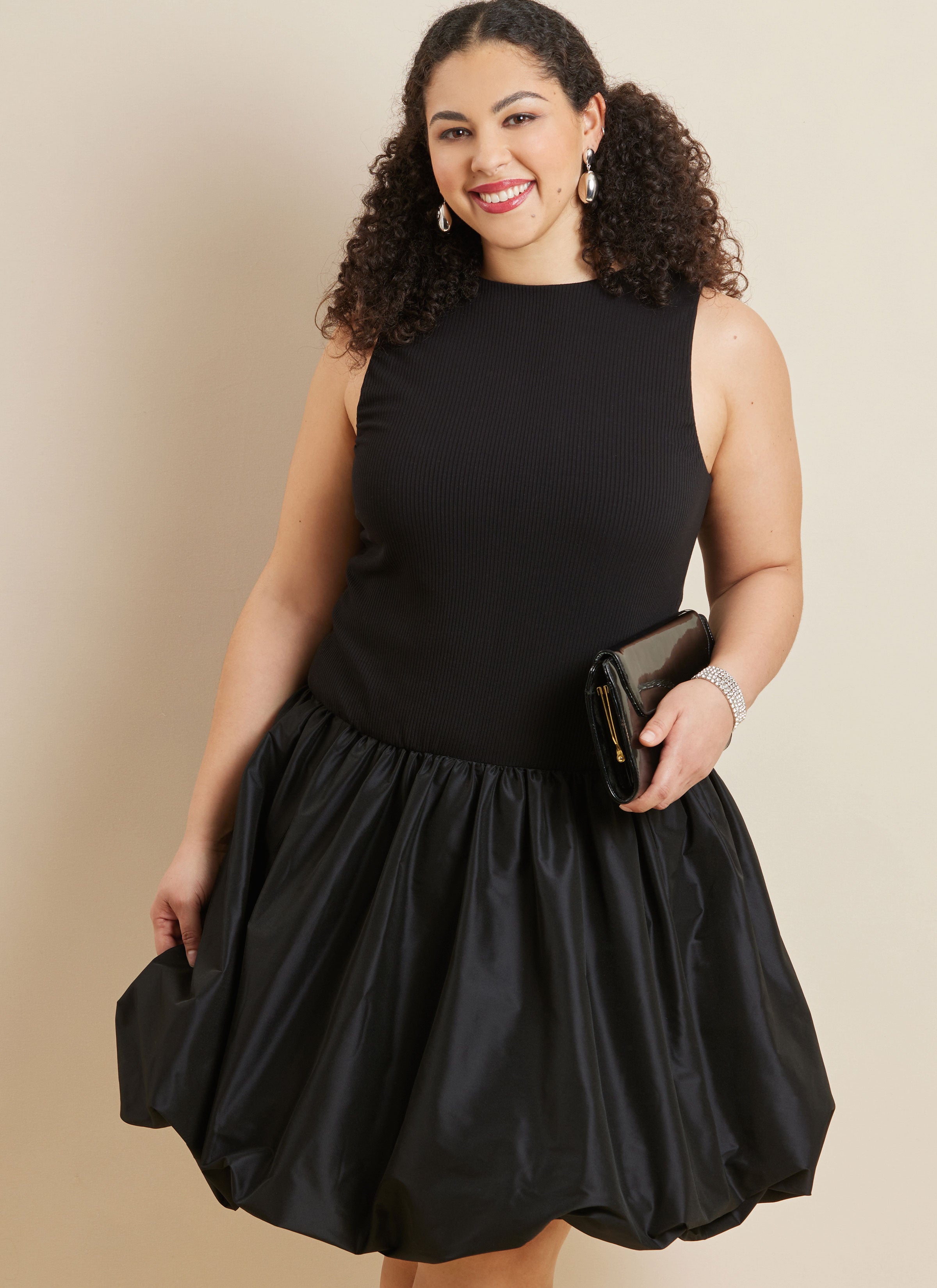 Simplicity Dress with Petite Lines S3132