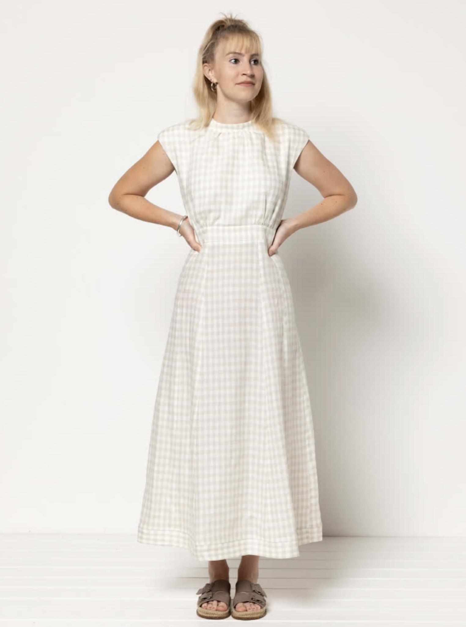 Style Arc Trinnie Woven Dress