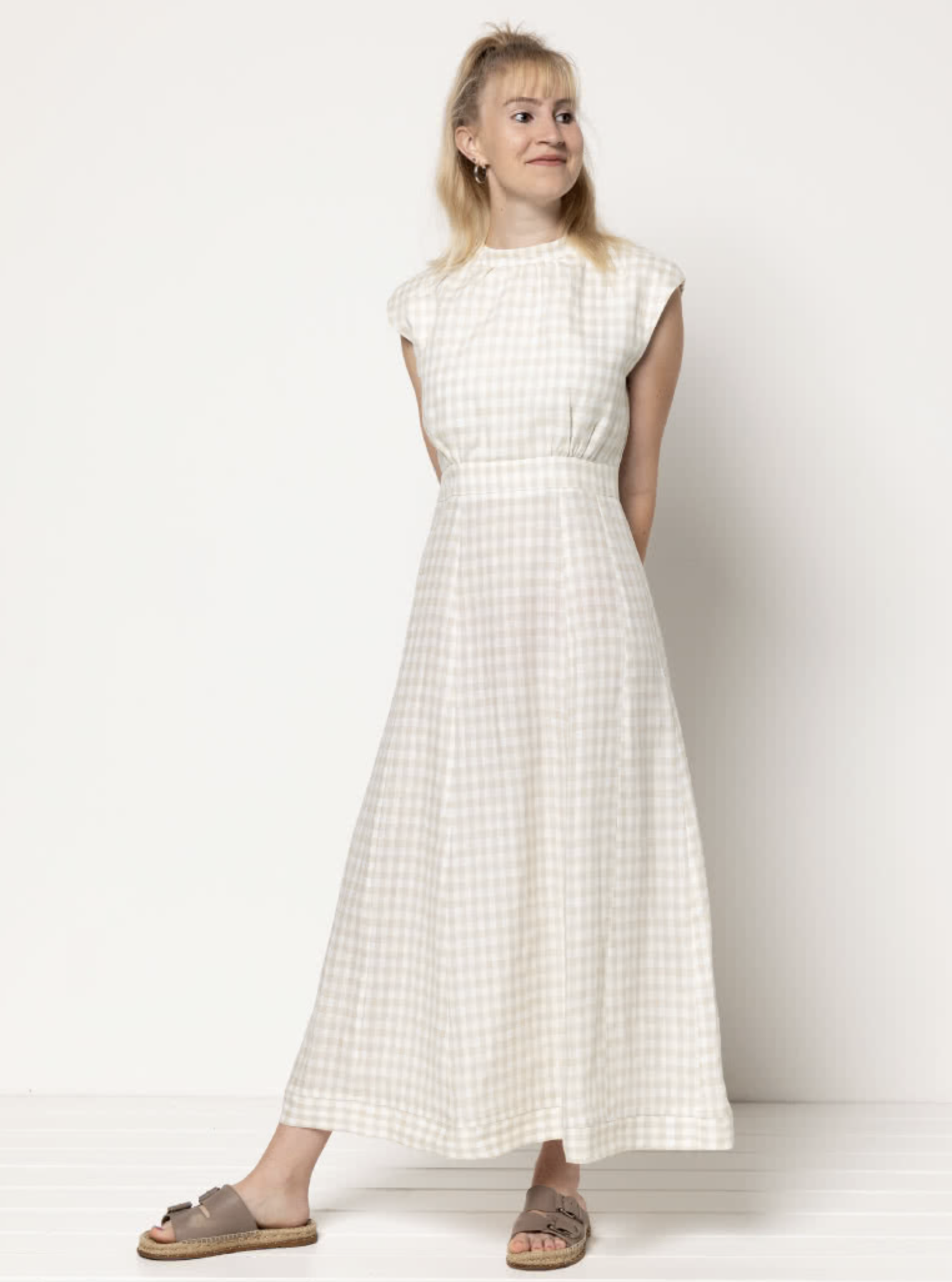 Style Arc Trinnie Woven Dress