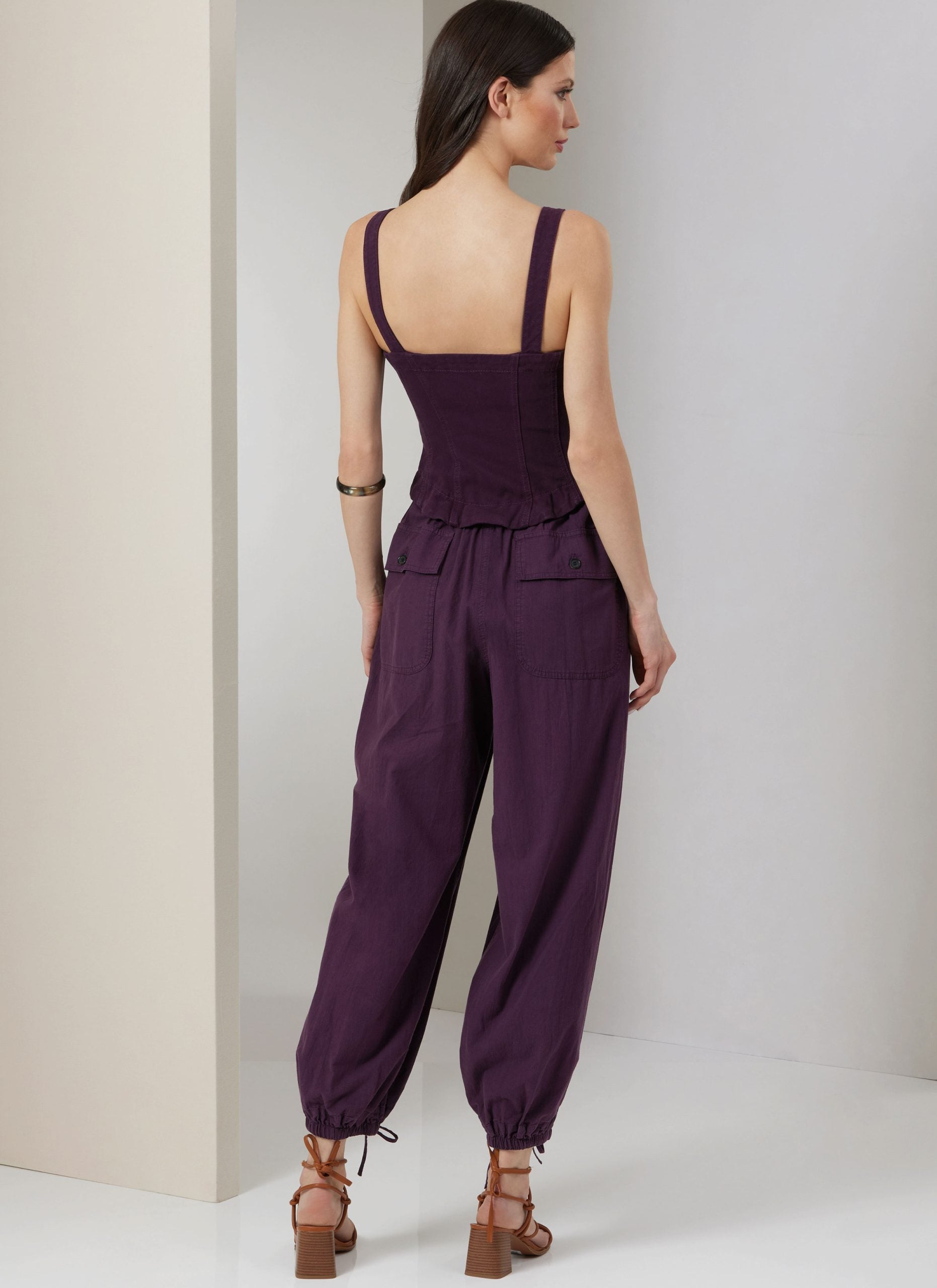 Vogue Jumpsuit V2035