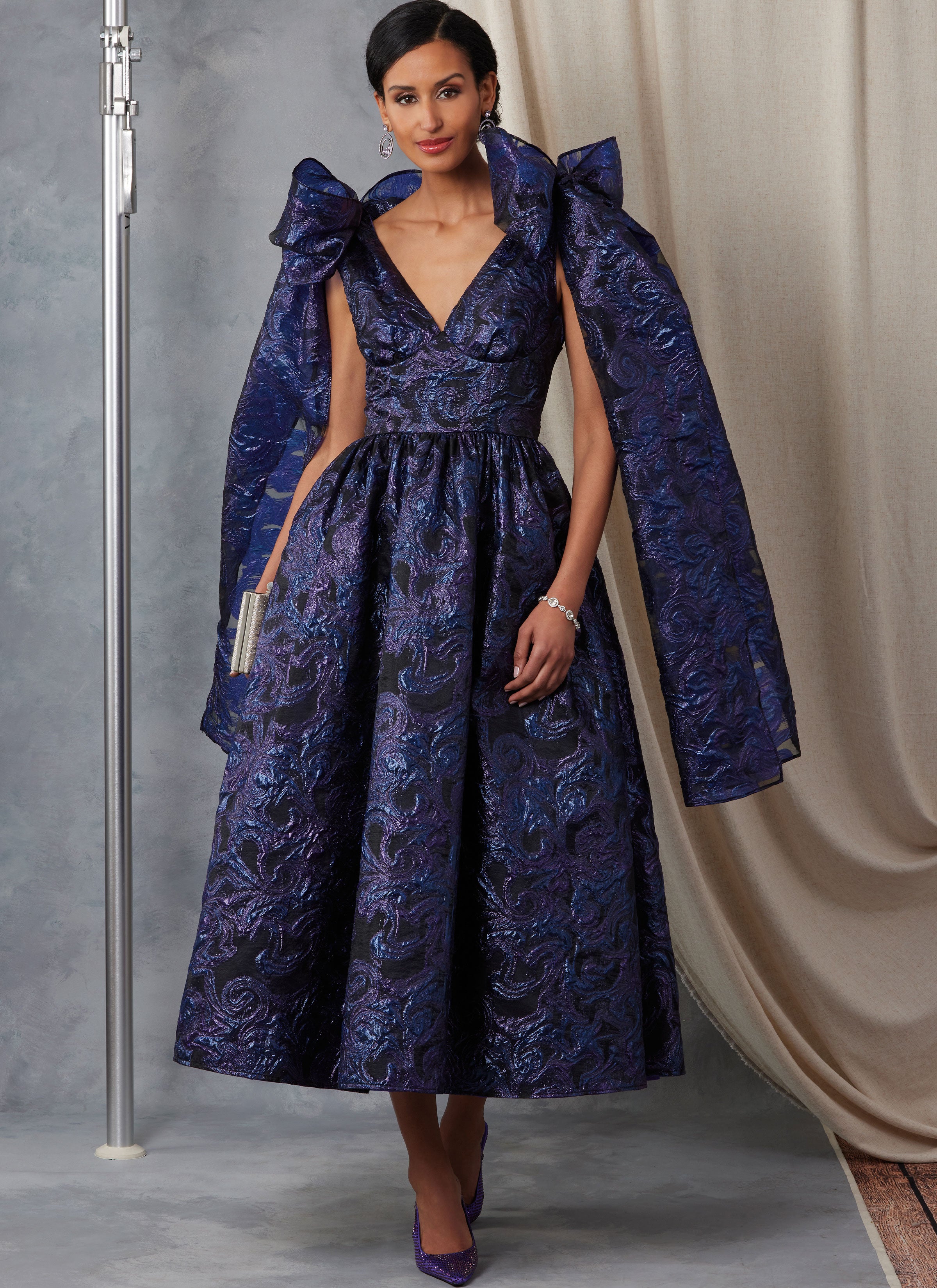 Vogue Evening Dress V2048 The Fold Line Vogue Evening Dress V2048 The Fold Line
