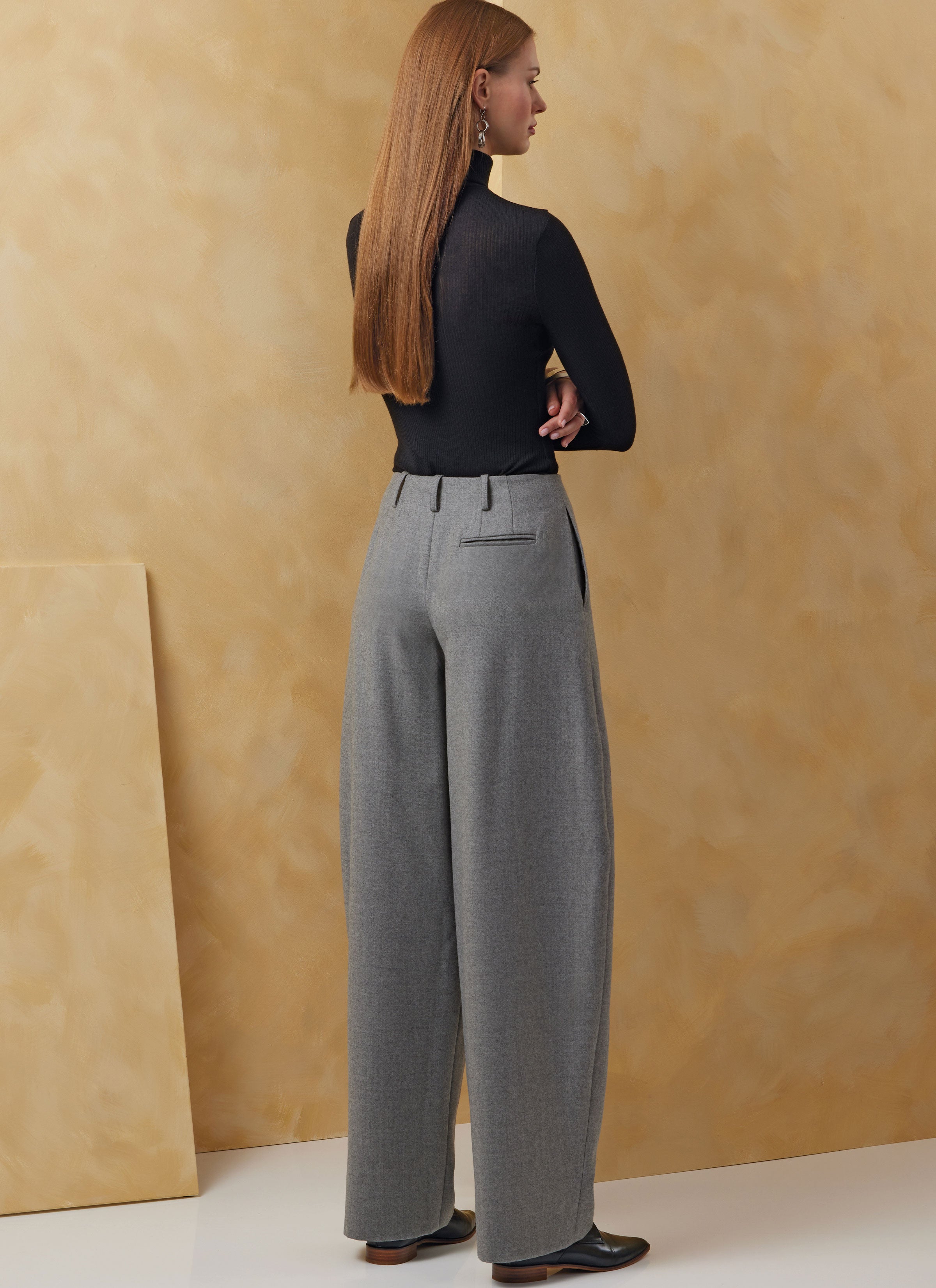 Vogue Shorts & Trousers V2070 – The Fold Line