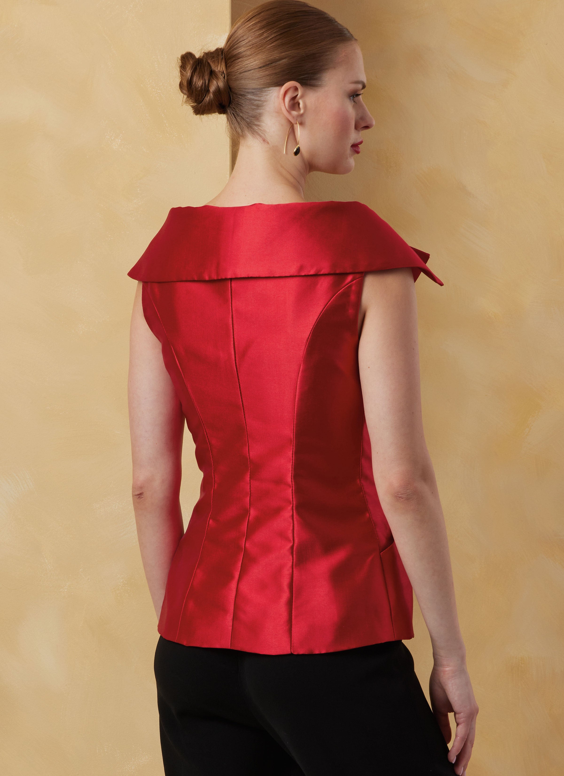 Vogue Jacket V2073 – The Fold Line