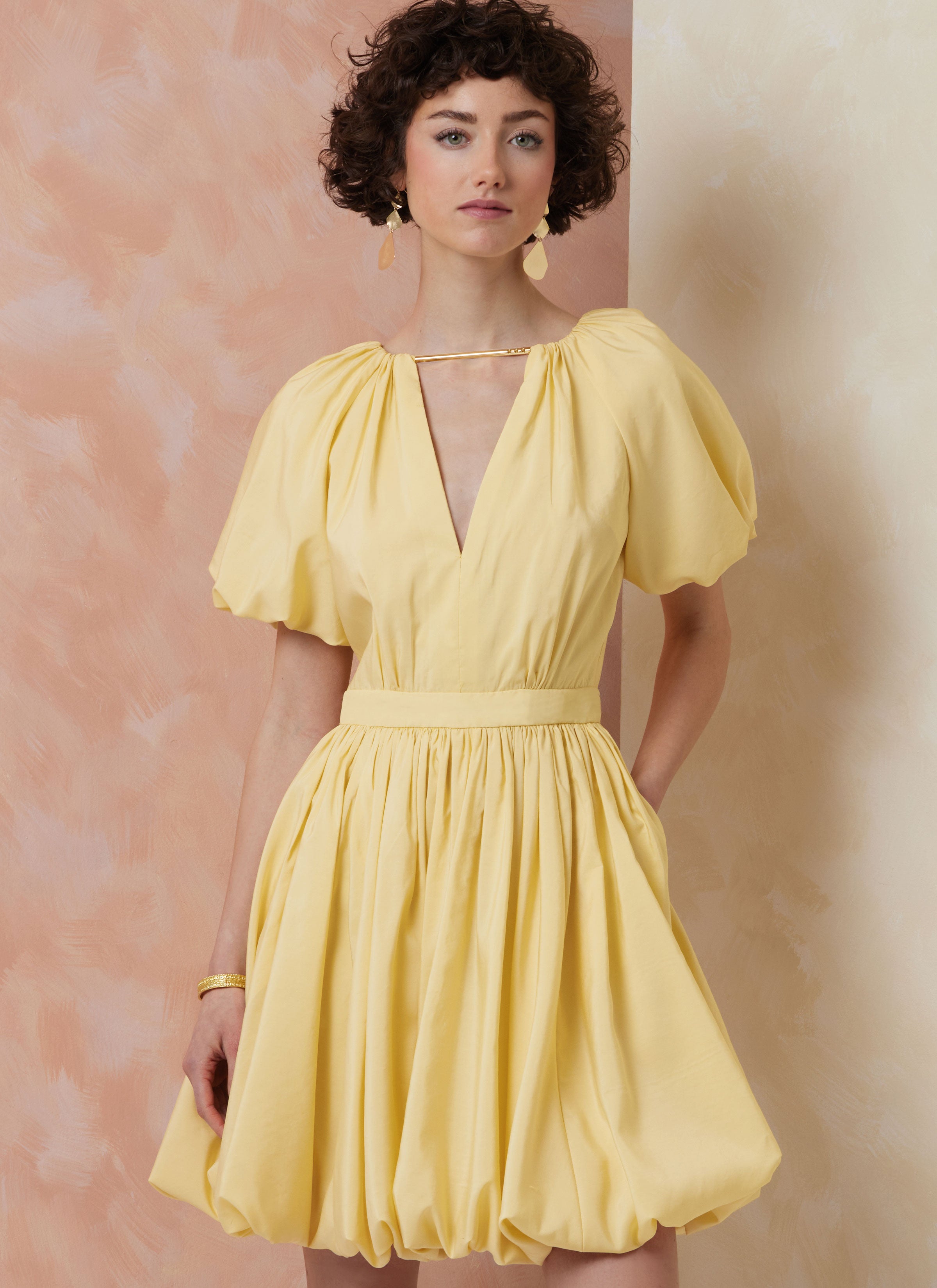 Vogue Dress V2106