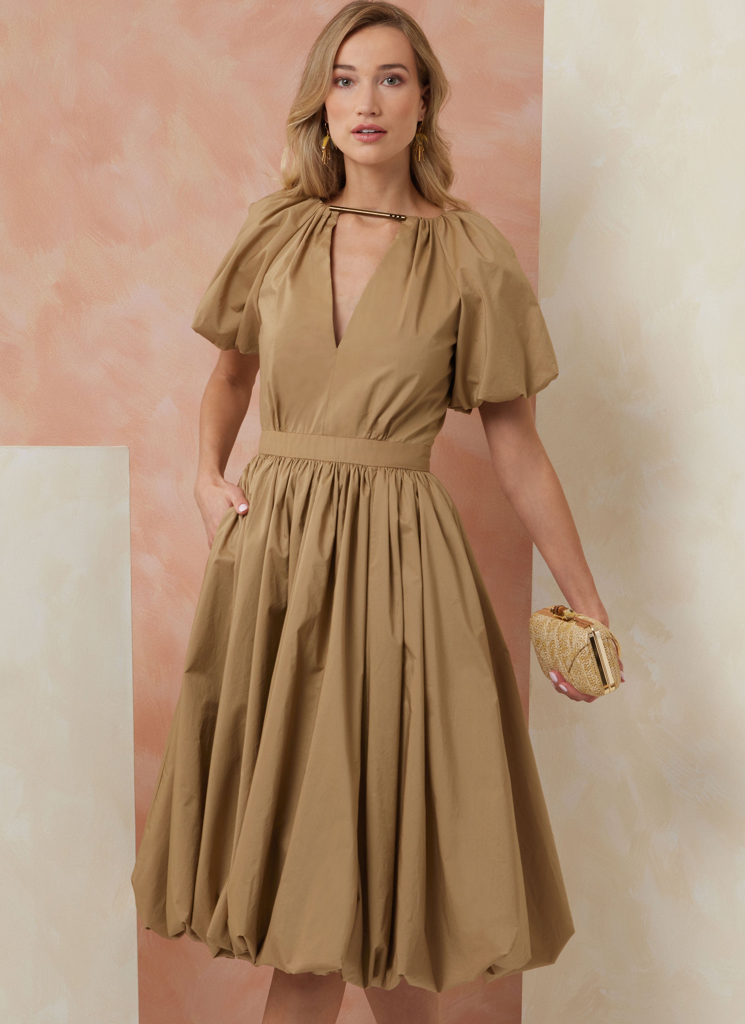 Vogue Dress V2106