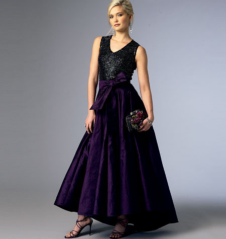 Vogue Skirt V8980 – The Fold Line