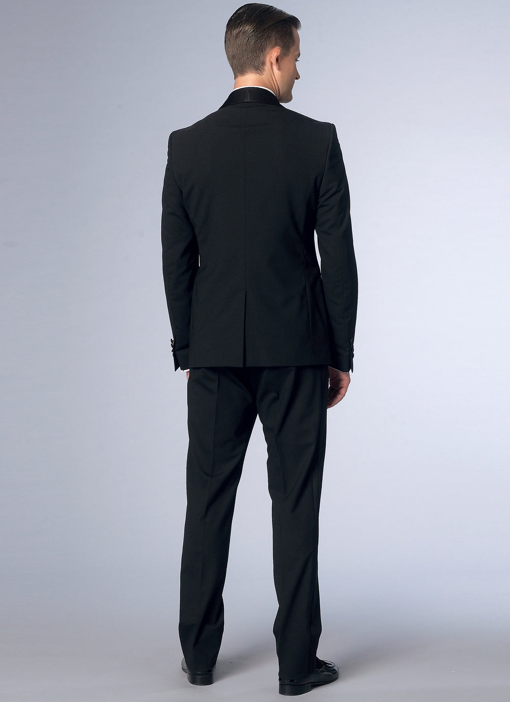 Vogue Men's Suit V9097