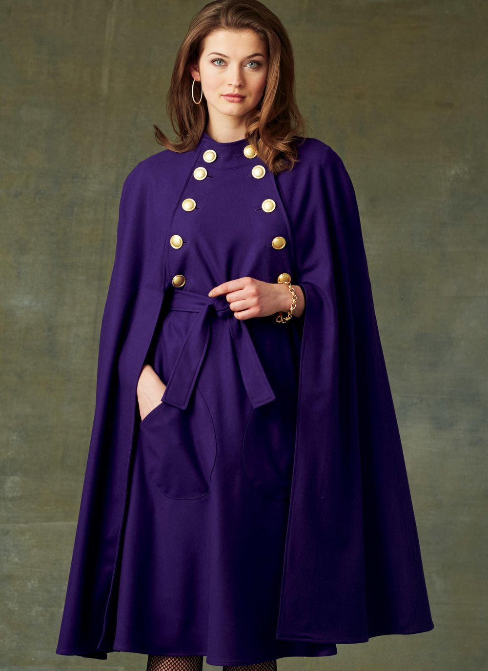 Vogue Cape and Belt V9288