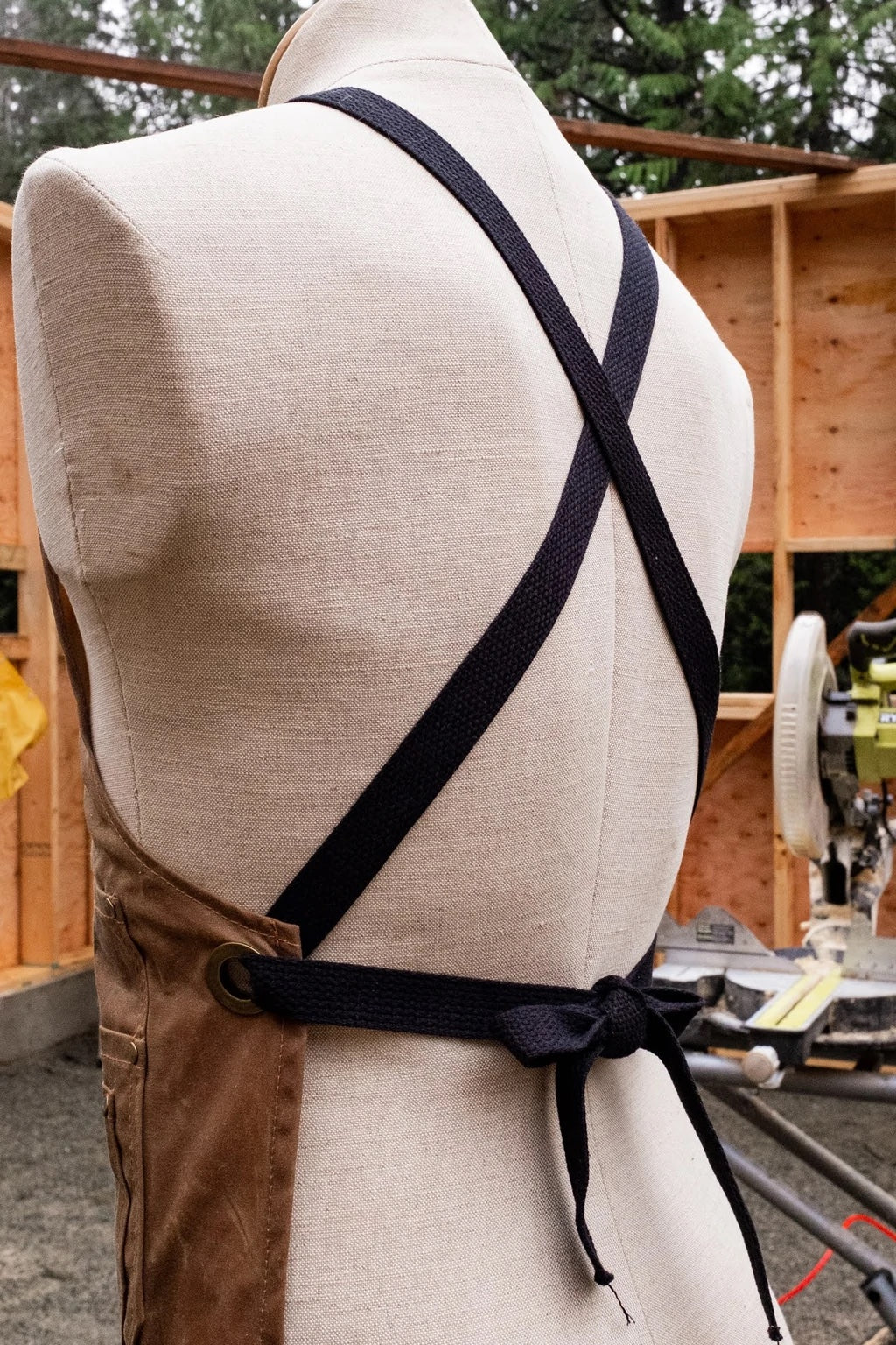 Thread Theory Woodhaven Apron