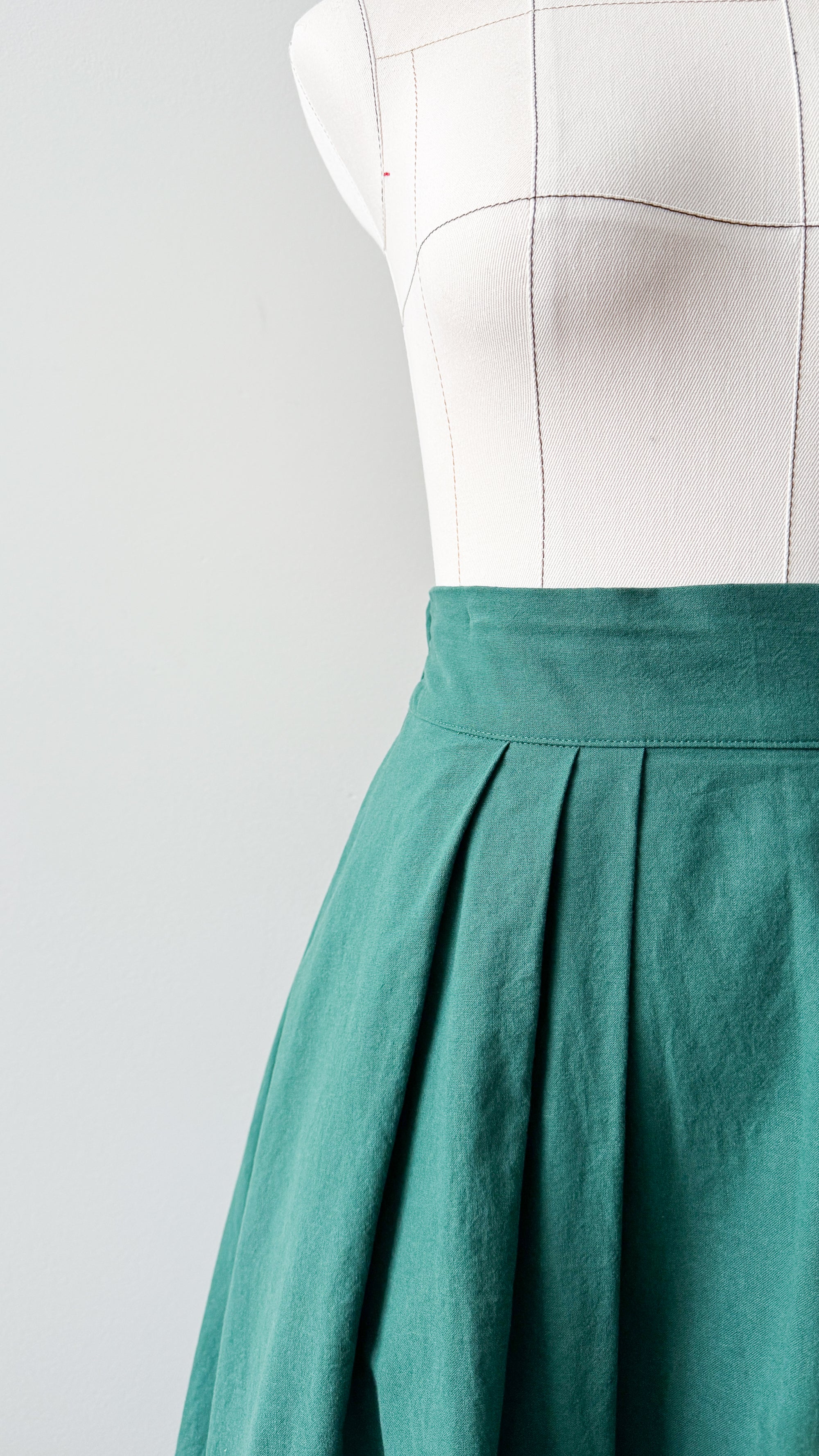 Sewing Therapy Ele Skirt