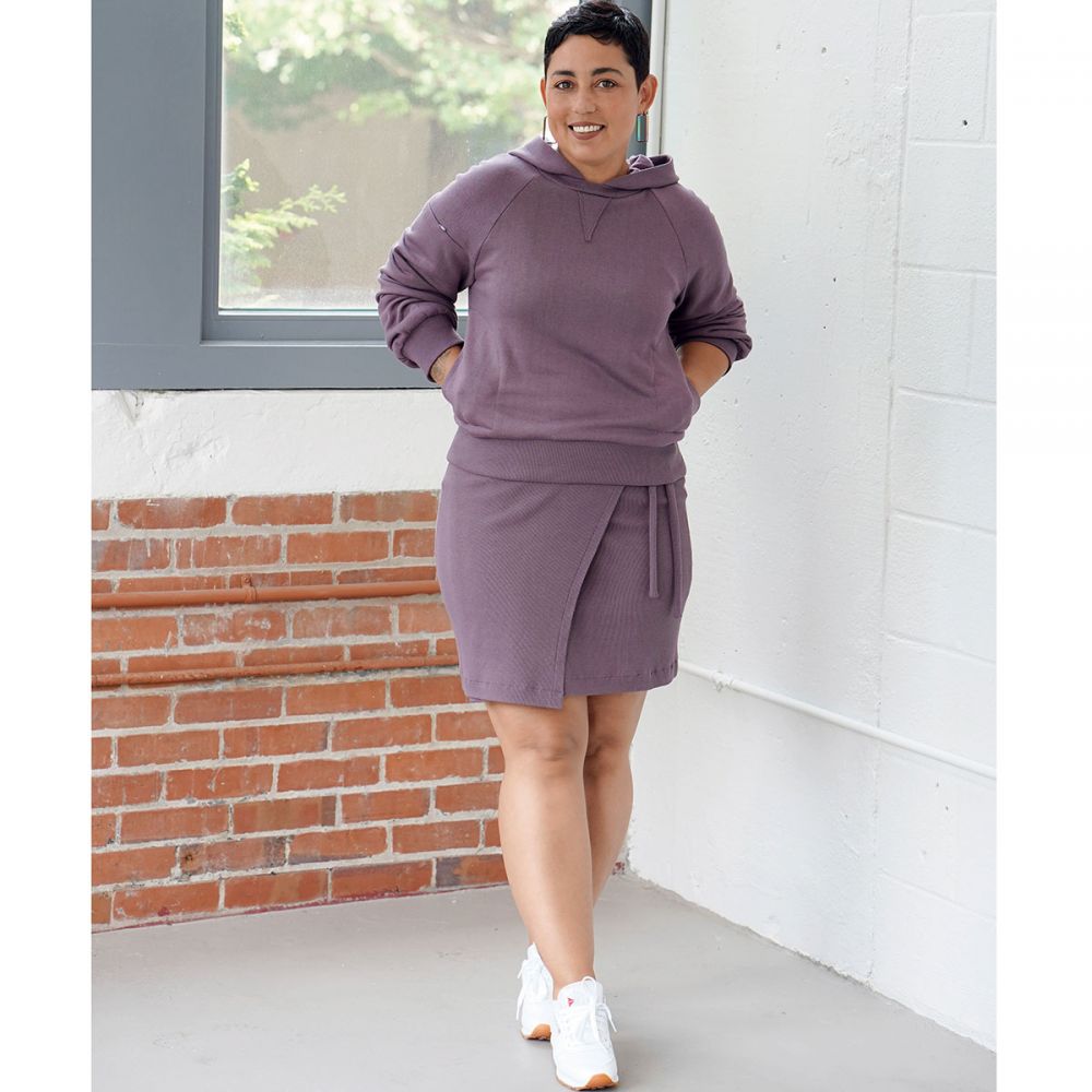 Simplicity Knit Tops and Skirts S9450