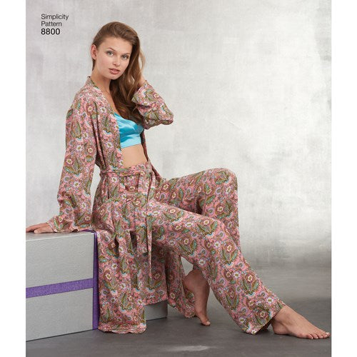 Simplicity Nightwear S8800