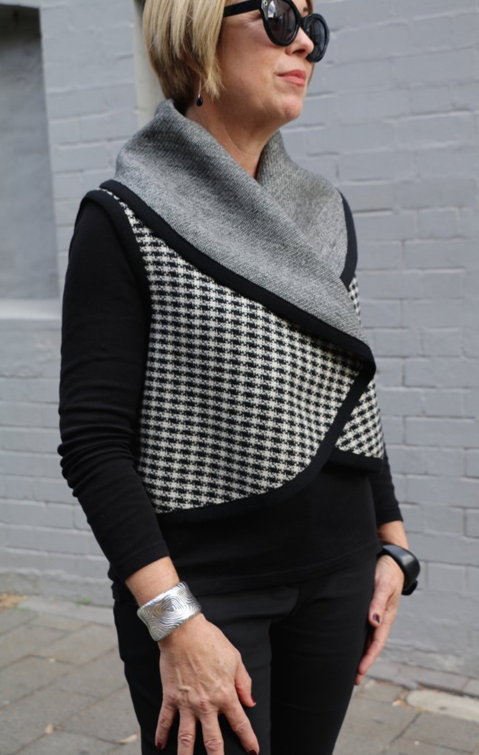 Buy the Kyoto Vest sewing pattern from Tessuti Fabrics on The Fold Line.