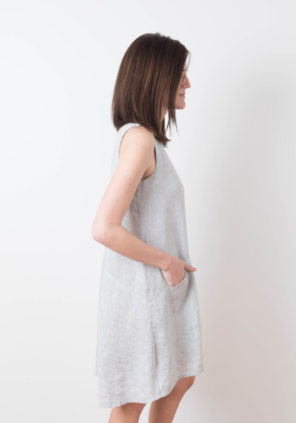 Buy the Farrow dress sewing pattern from Grainline Studio from The Fold Line