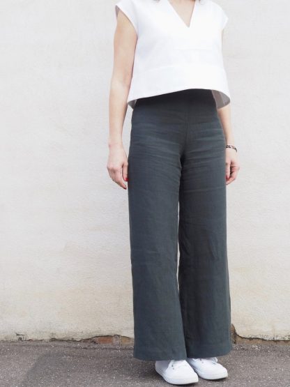 Buy the Chiara Pants sewing pattern from Tessuti Fabrics on The Fold Line.