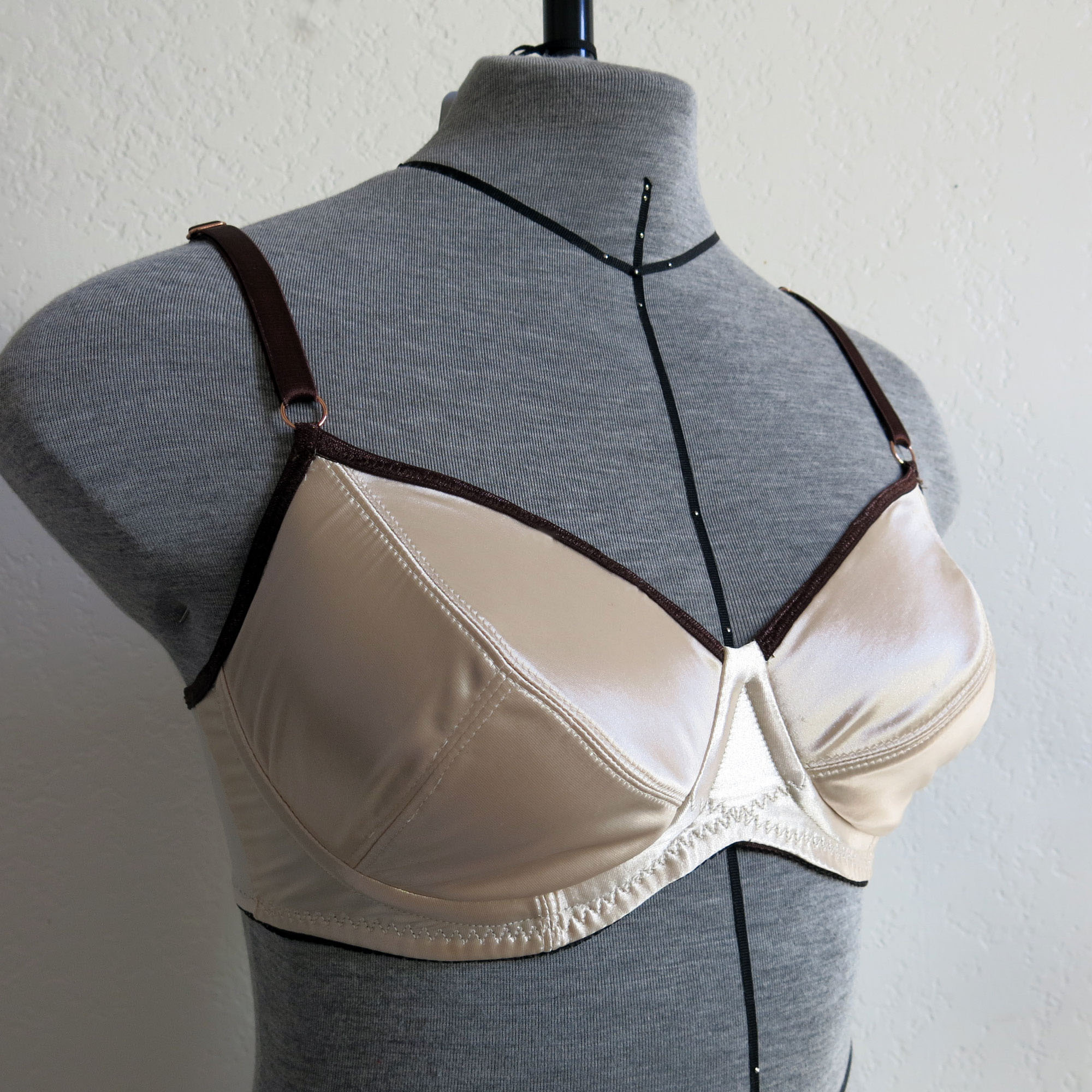 White Bra Cup with a Strap Size 32B - Bra Cups - Bra Making Supplies -  Notions