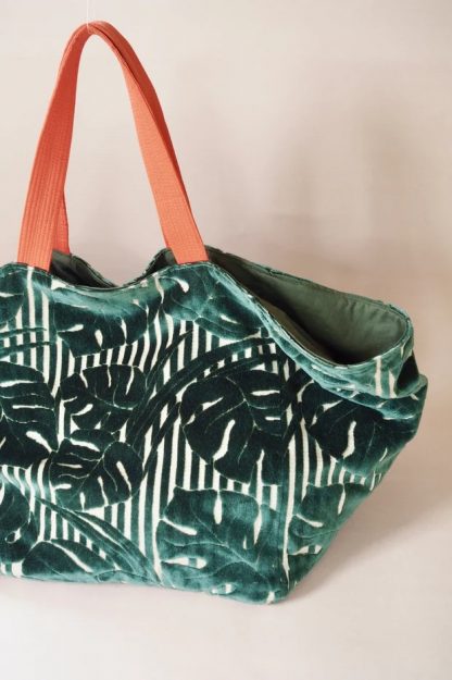 Photo showing the Biggi Bag sewing pattern from Melilot on The Fold Line. A bag pattern made in mid-heavy weight fabrics featuring a reversible style and no closure.