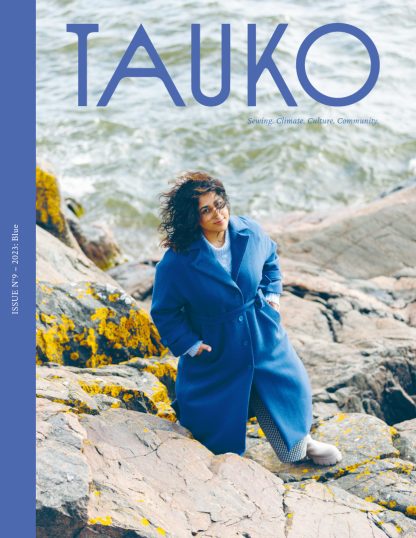 A sewing pattern magazine from Tauko on The Fold Line. A magazine with 9 sewing patterns to make garments such as a bag, dress, Tee, coat, robe top and trousers, fitting all sizes and body shapes.